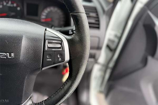 2015 Isuzu D-MAX SX High Ride Rear Wheel Drive