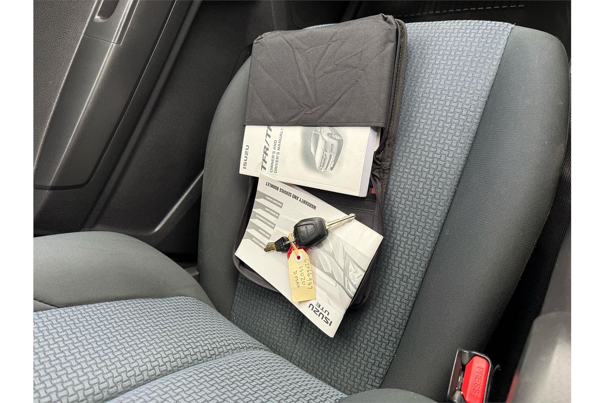 2015 Isuzu D-MAX SX High Ride Rear Wheel Drive