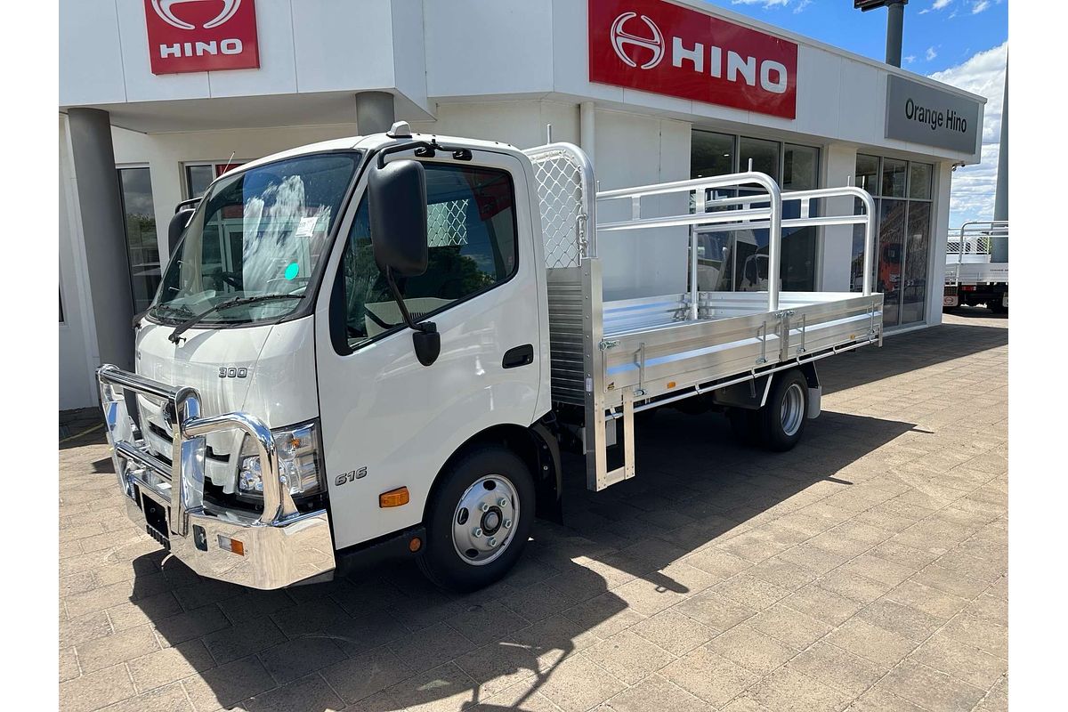 2025 Hino 300 Series 616
