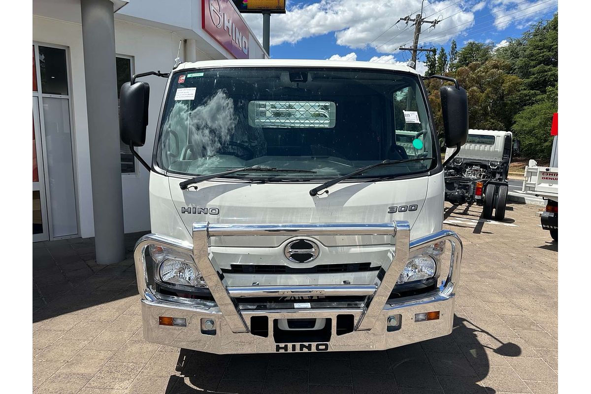 2025 Hino 300 Series 616