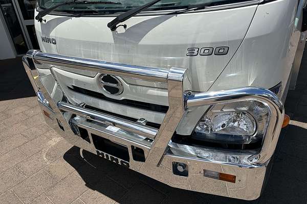 2025 Hino 300 Series 616