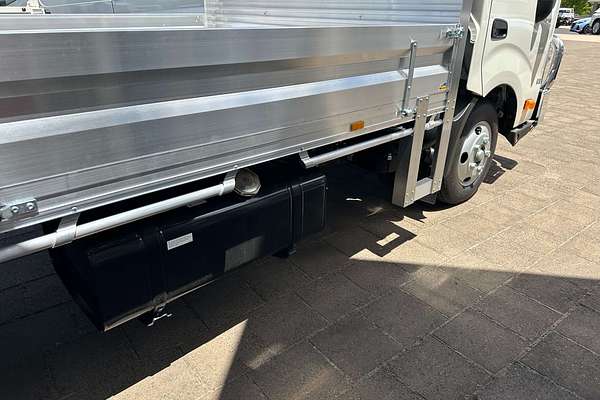 2025 Hino 300 Series 616