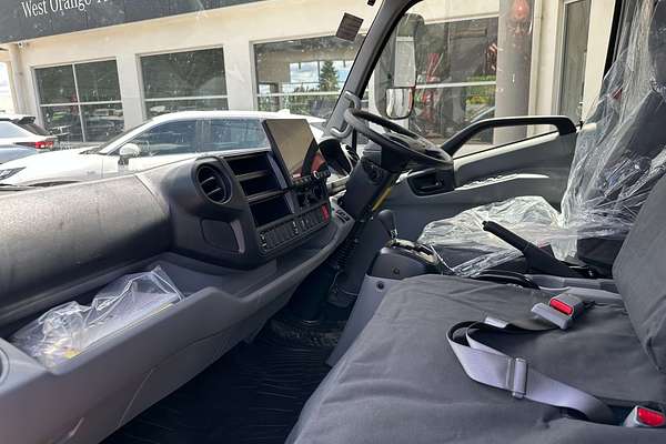 2025 Hino 300 Series 616