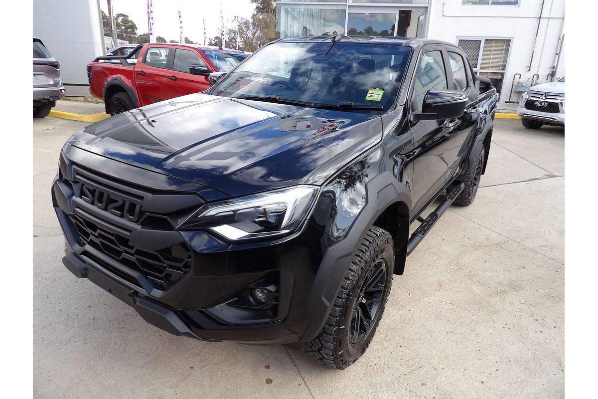 2025 Isuzu D-MAX BLADE 4X4