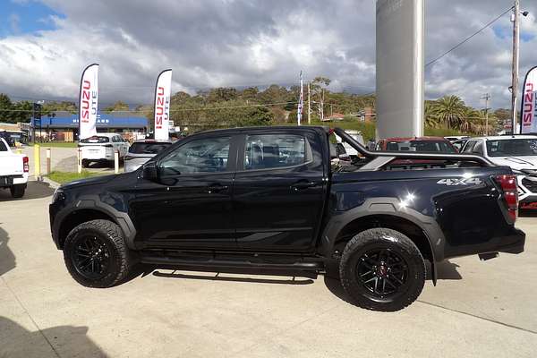 2025 Isuzu D-MAX BLADE 4X4