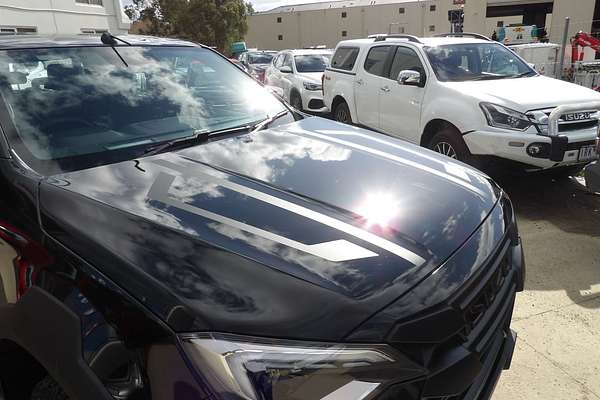 2025 Isuzu D-MAX BLADE 4X4