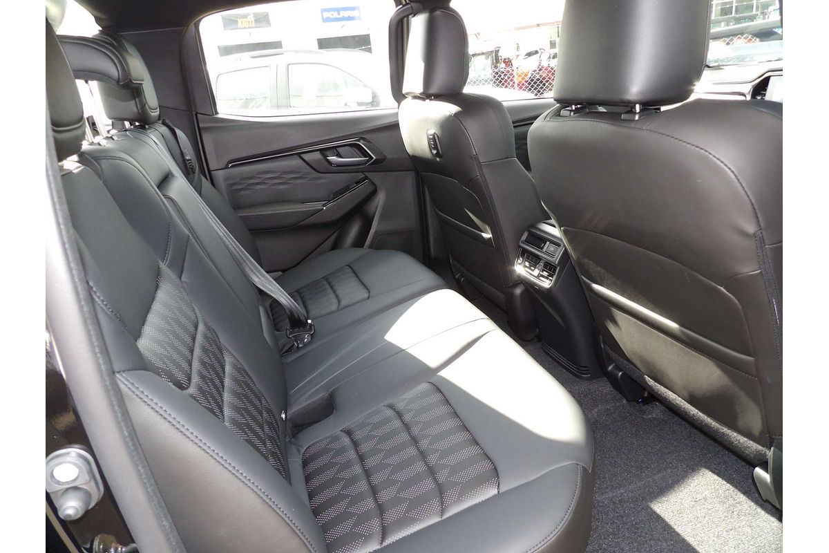 2025 Isuzu D-MAX BLADE 4X4