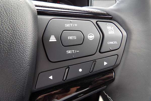 2025 Isuzu D-MAX BLADE 4X4