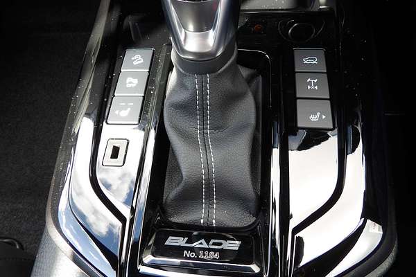 2025 Isuzu D-MAX BLADE 4X4