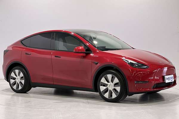 2024 Tesla Model Y Long Range