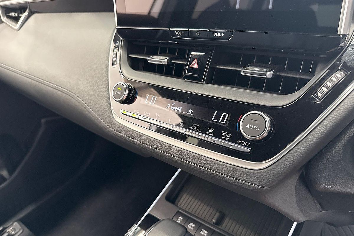 2025 Toyota Corolla Cross Atmos MXGH15R