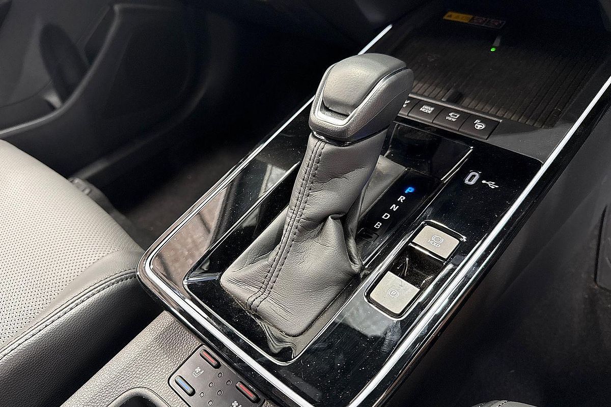 2025 Toyota Corolla Cross Atmos MXGH15R