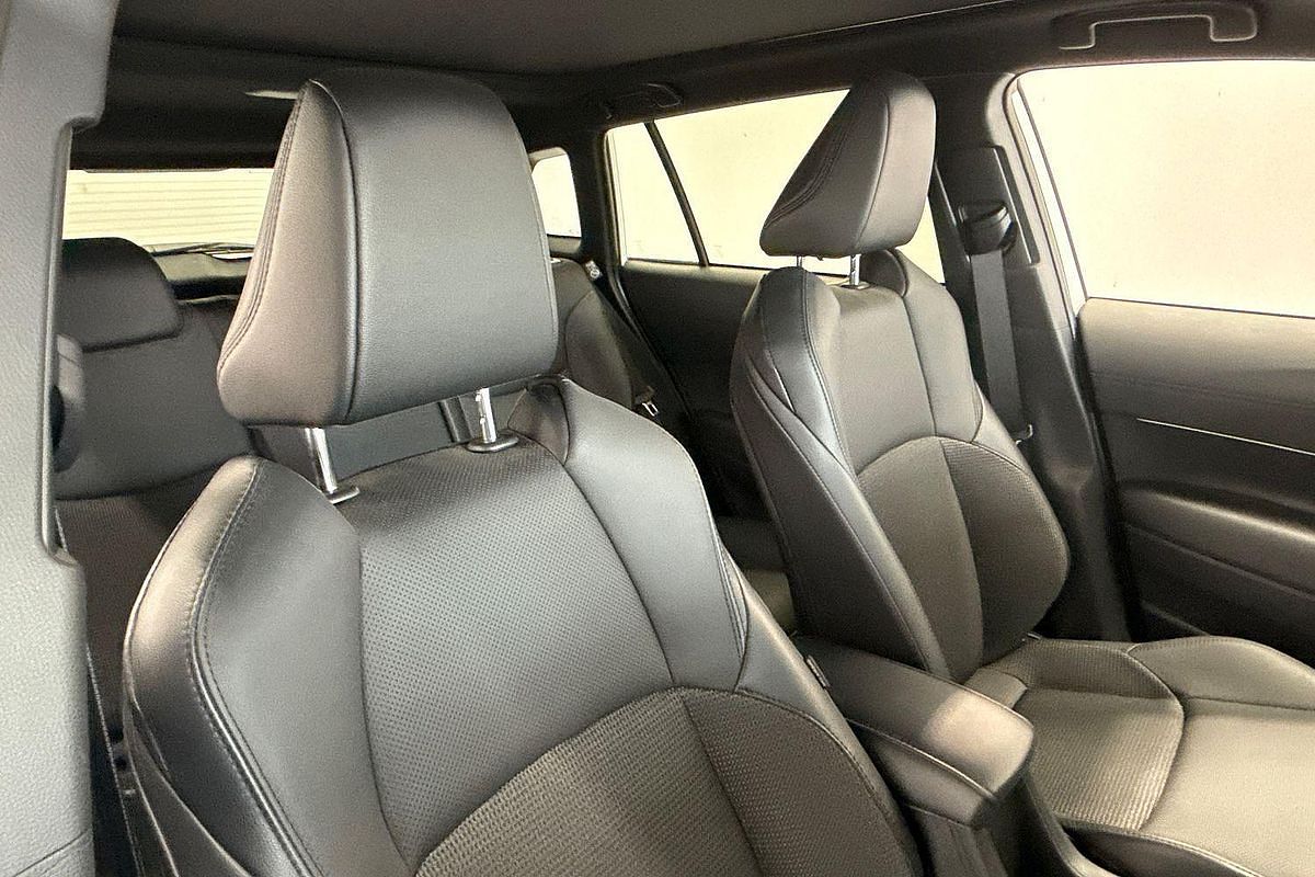 2025 Toyota Corolla Cross Atmos MXGH15R