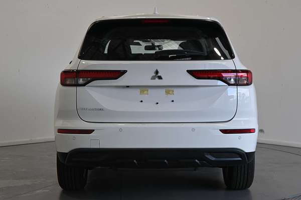 2025 Mitsubishi Outlander ES ZM