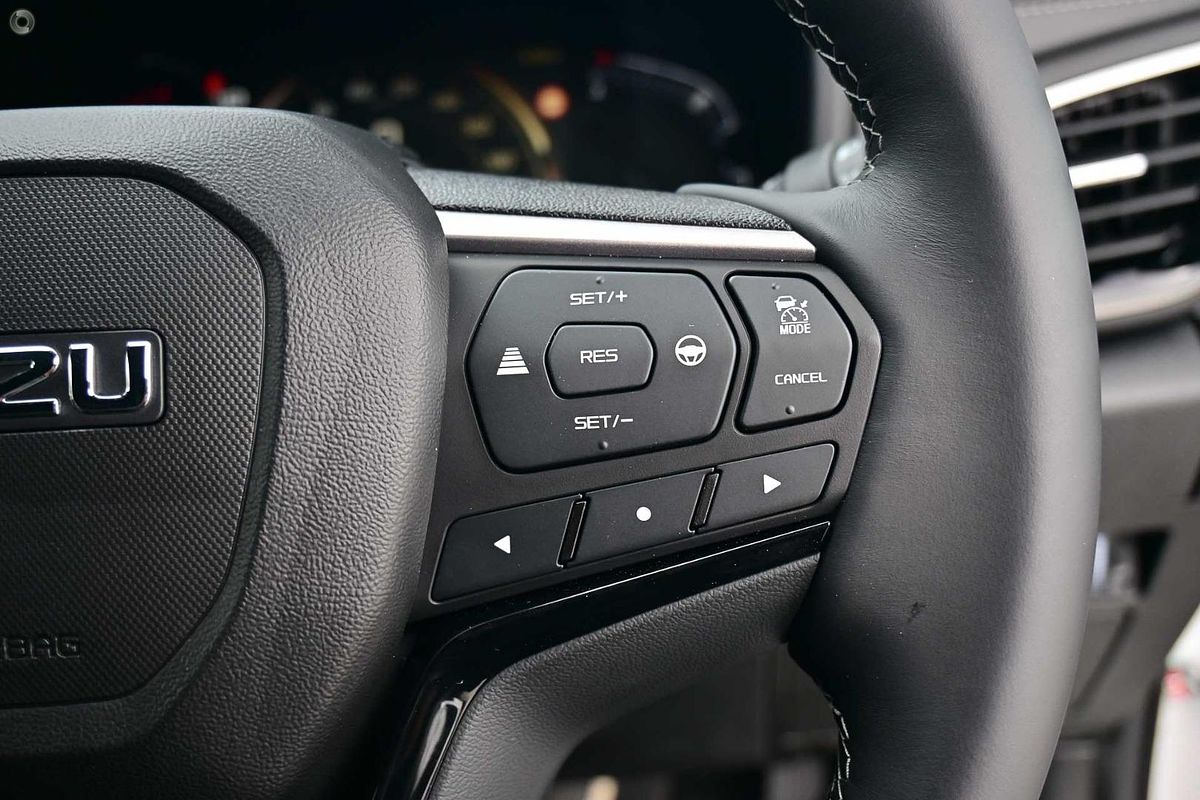 2025 Isuzu MU-X LS-T