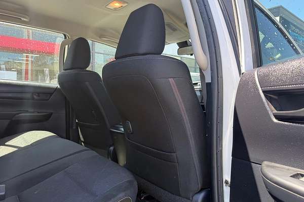 2019 Toyota Hilux SR GUN126R 4X4