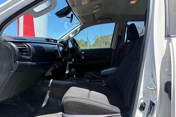 2019 Toyota Hilux SR GUN126R 4X4