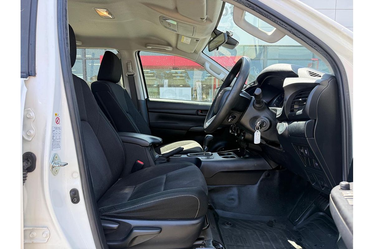 2019 Toyota Hilux SR GUN126R 4X4