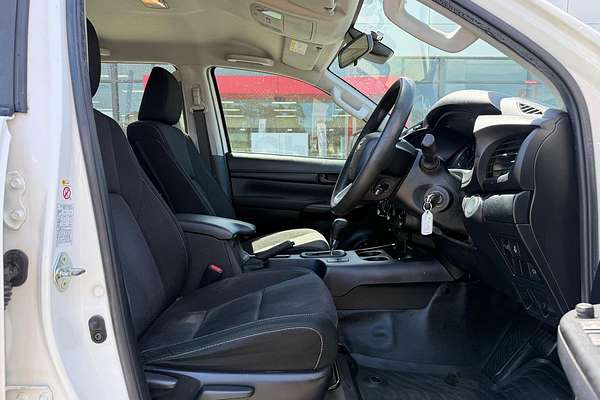 2019 Toyota Hilux SR GUN126R 4X4