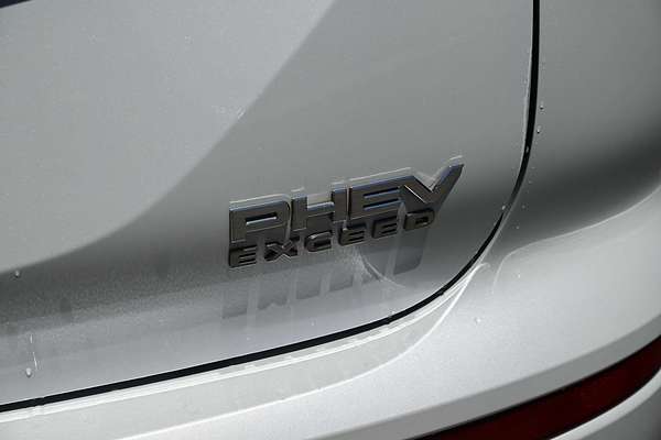 2023 Mitsubishi Outlander PHEV Exceed Tourer ZM