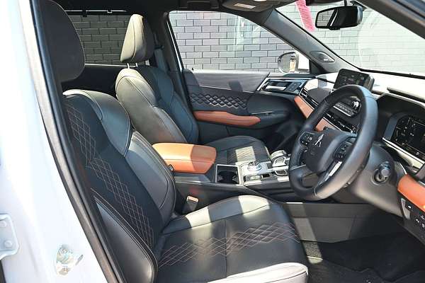 2023 Mitsubishi Outlander PHEV Exceed Tourer ZM