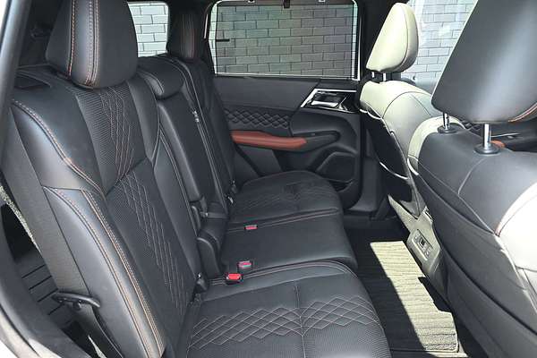 2023 Mitsubishi Outlander PHEV Exceed Tourer ZM