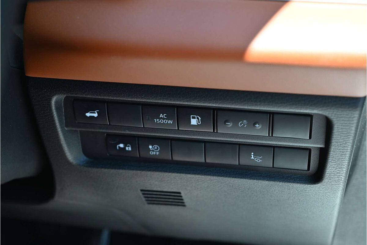 2023 Mitsubishi Outlander PHEV Exceed Tourer ZM