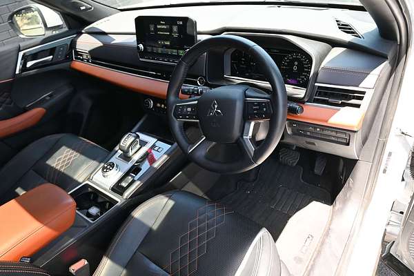 2023 Mitsubishi Outlander PHEV Exceed Tourer ZM