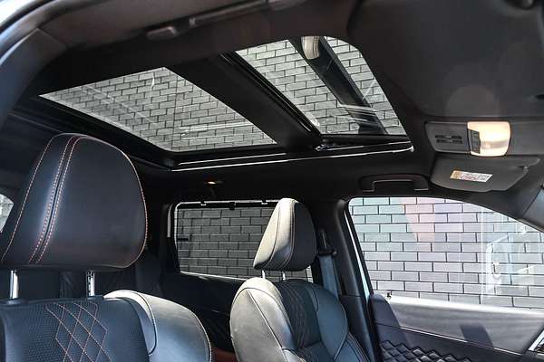 2023 Mitsubishi Outlander PHEV Exceed Tourer ZM