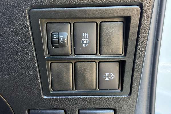 2019 Toyota Hilux SR GUN126R 4X4