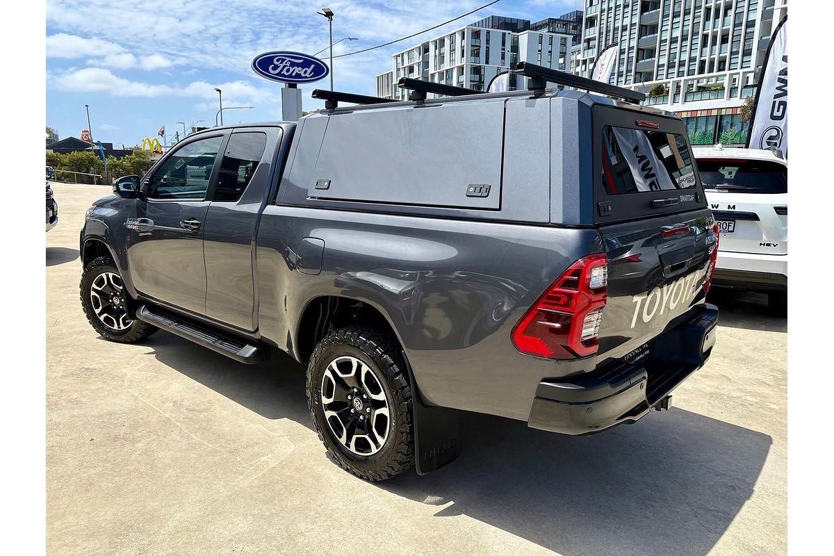 2024 Toyota Hilux SR5 GUN126R 4X4