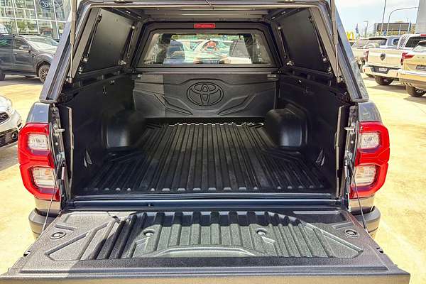 2024 Toyota Hilux SR5 GUN126R 4X4