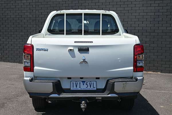 2022 Mitsubishi Triton GLX MR Rear Wheel Drive