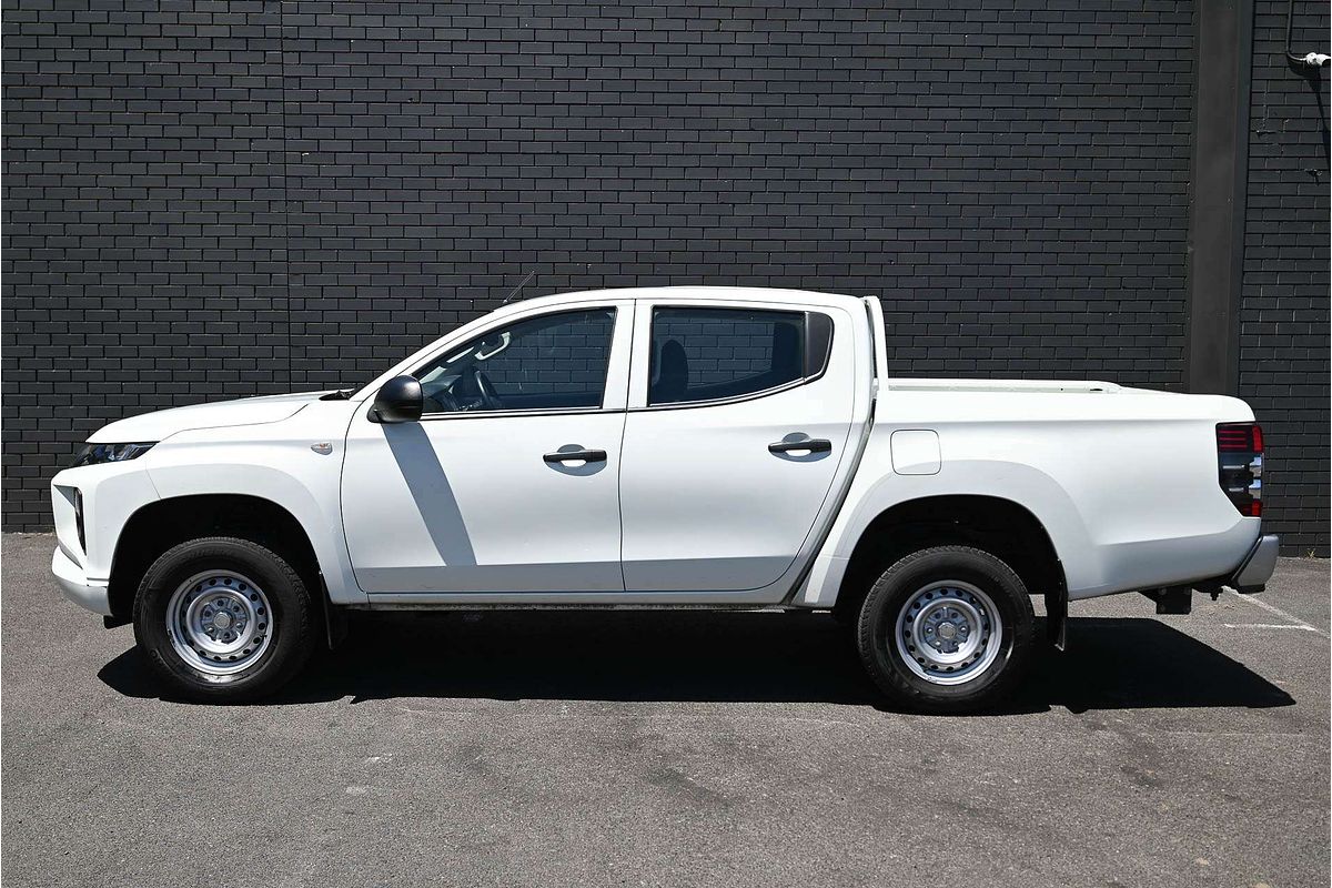 2022 Mitsubishi Triton GLX MR Rear Wheel Drive