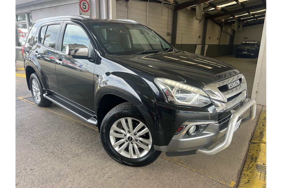 2017 Isuzu MU-X LS-T