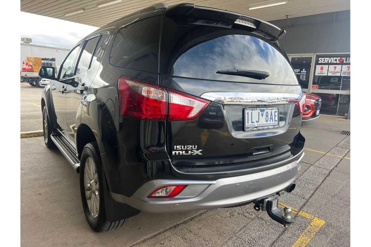 2017 Isuzu MU-X LS-T
