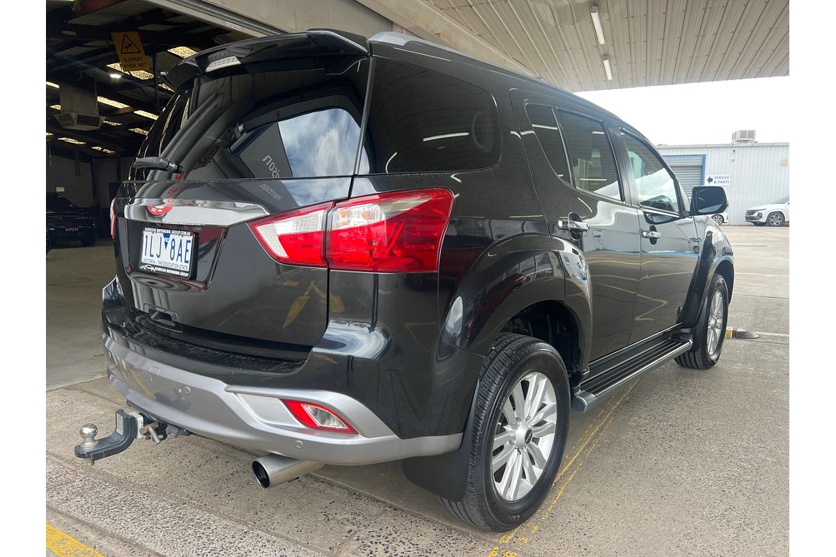 2017 Isuzu MU-X LS-T