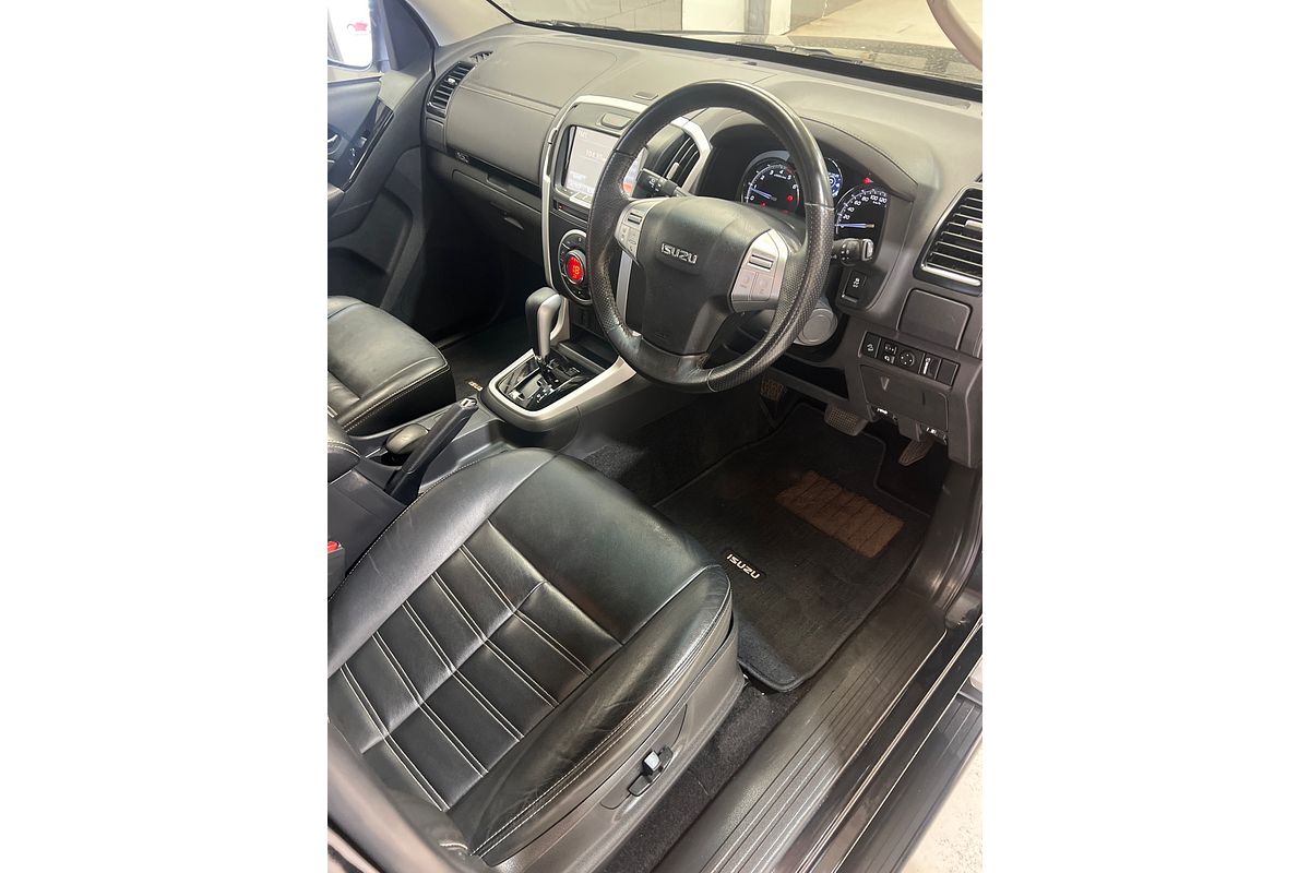 2017 Isuzu MU-X LS-T