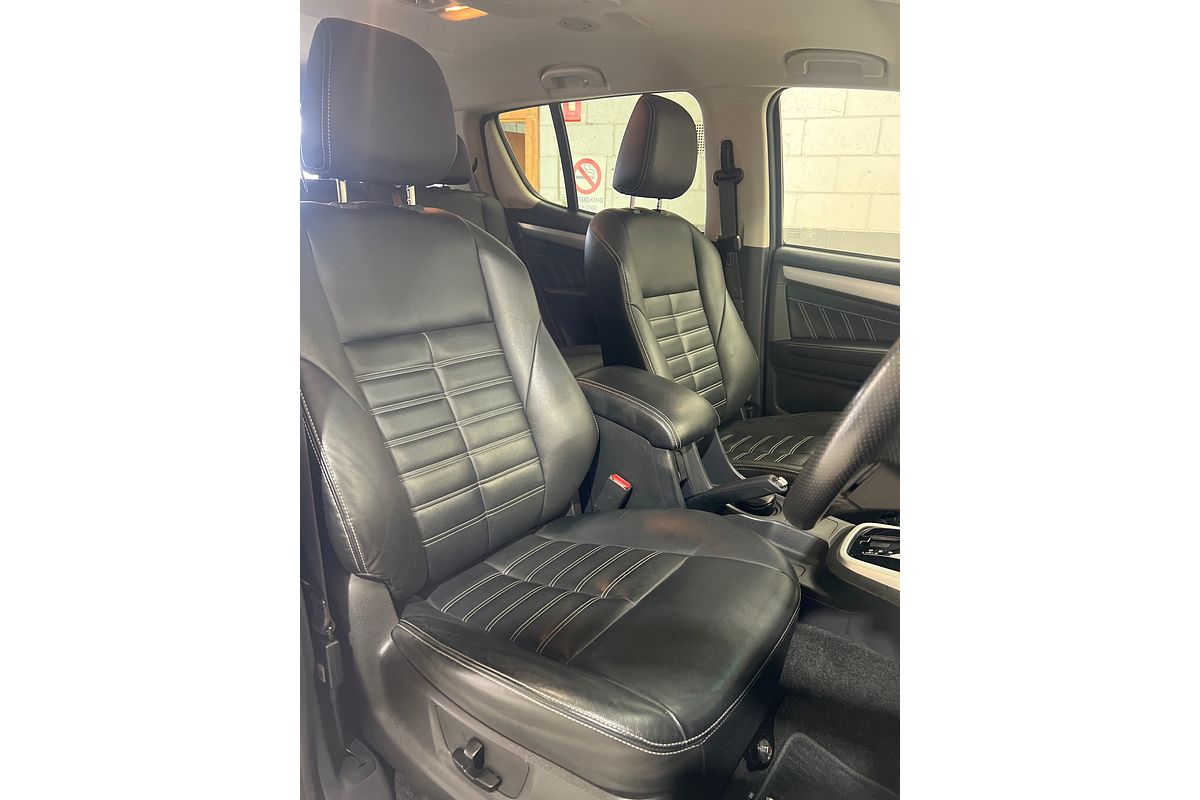 2017 Isuzu MU-X LS-T