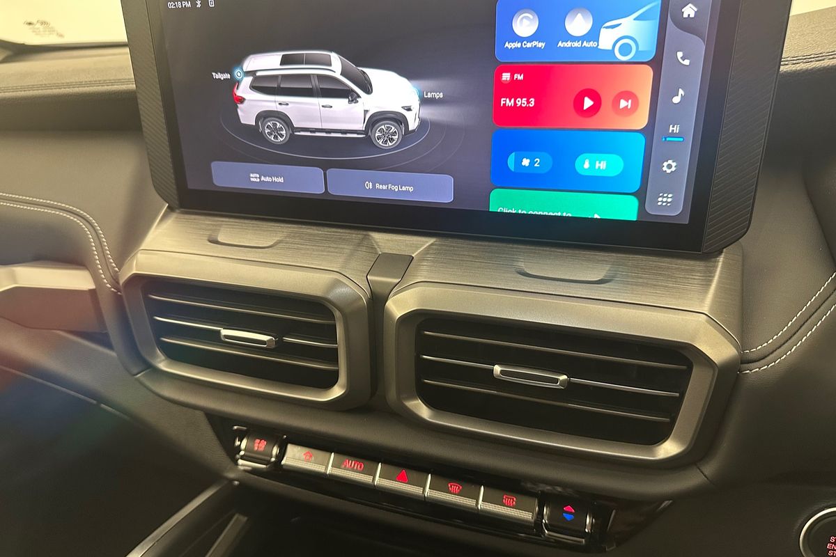 2025 LDV D90 Executive SV9A