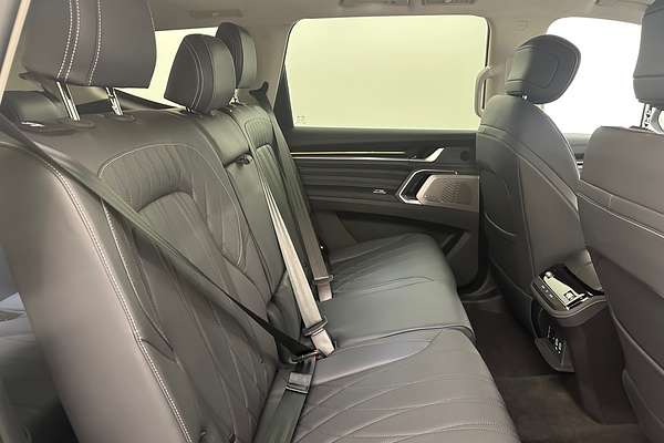 2025 LDV D90 Executive SV9A