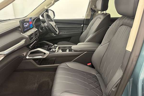 2025 LDV D90 Executive SV9A