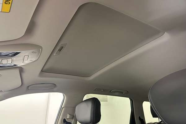 2025 LDV D90 Executive SV9A