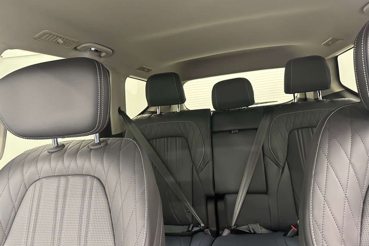 2025 LDV D90 Executive SV9A