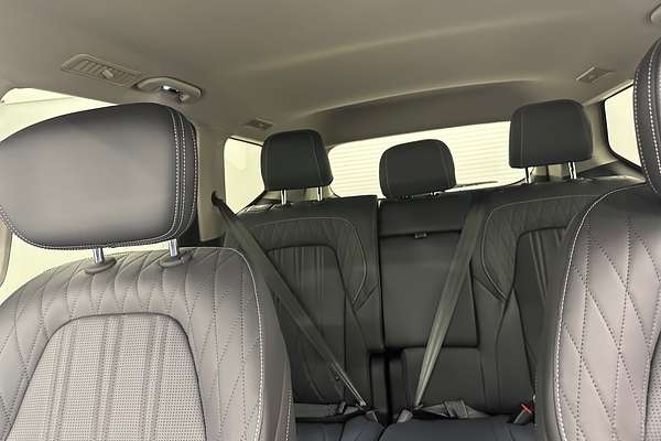 2025 LDV D90 Executive SV9A