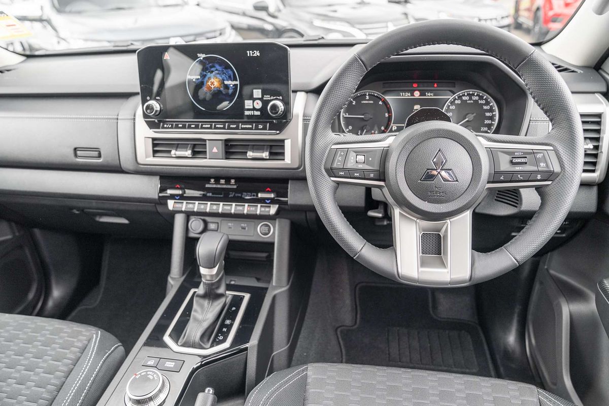 2025 Mitsubishi Triton GLS MV