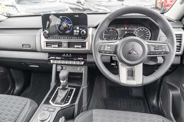 2025 Mitsubishi Triton GLS MV