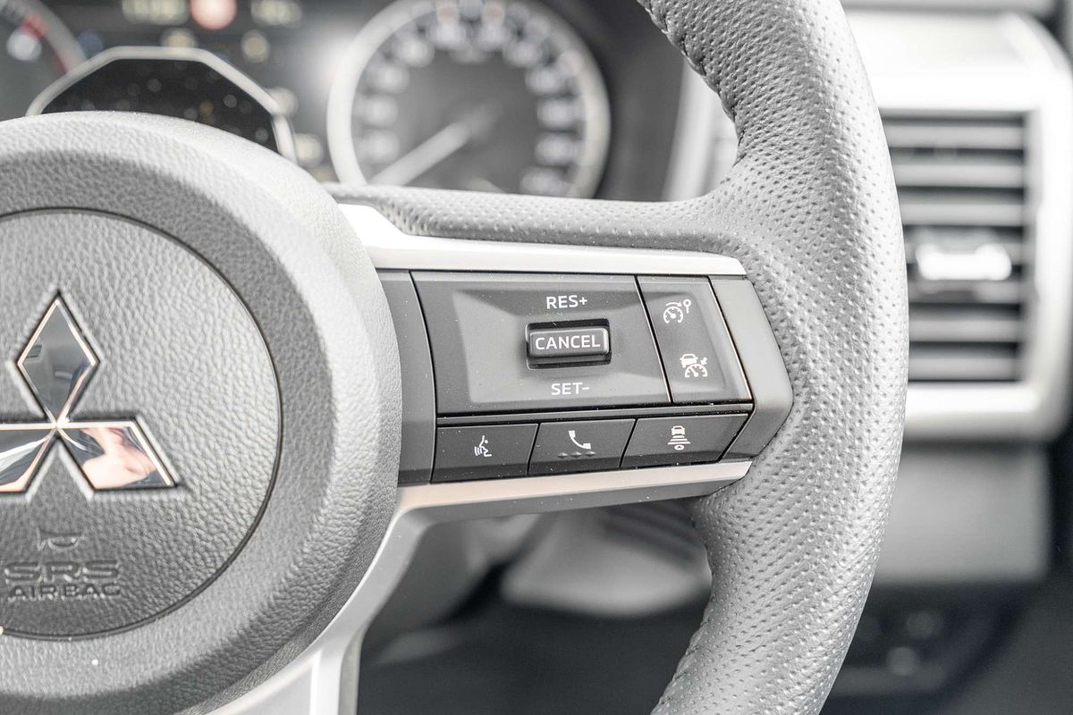 2025 Mitsubishi Triton GLS MV