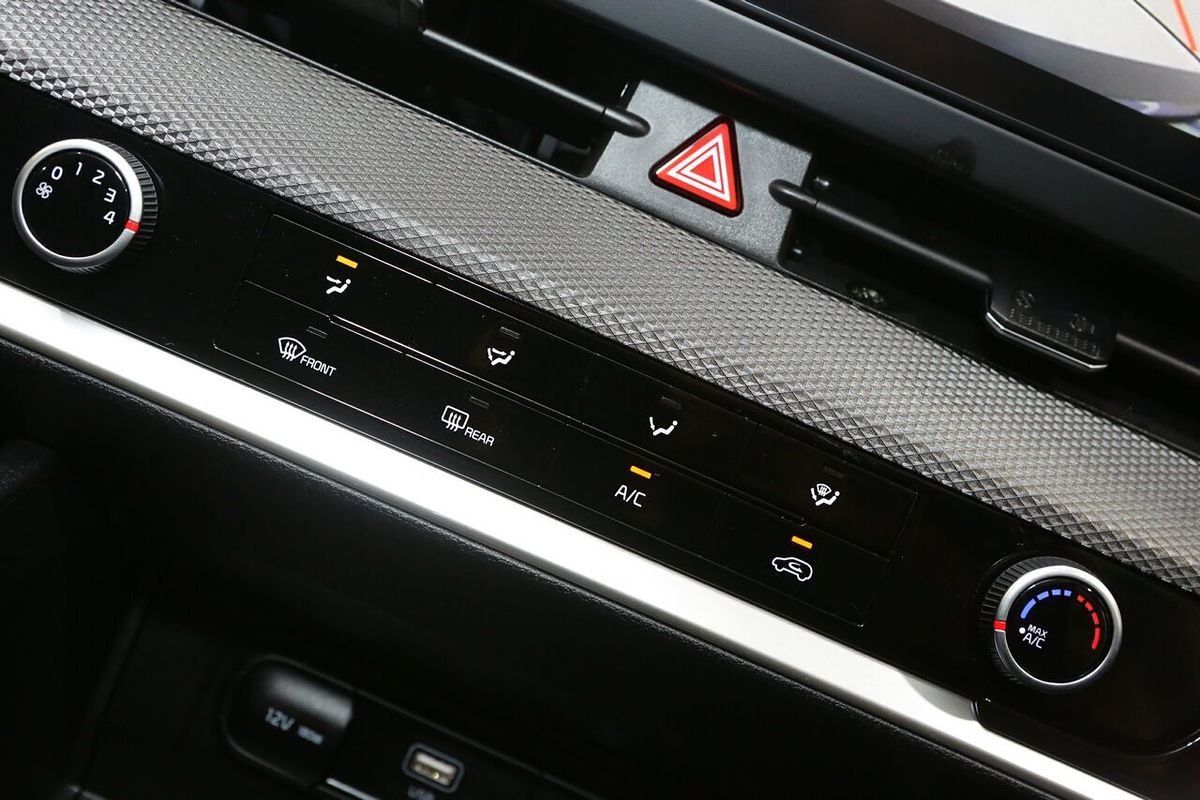 2025 Kia Sportage S NQ5