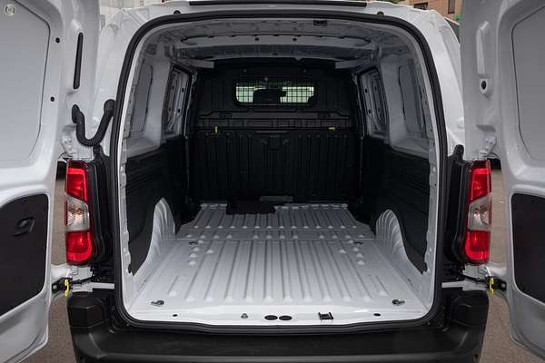 2024 Peugeot Partner Pro K9 LWB Low Roof